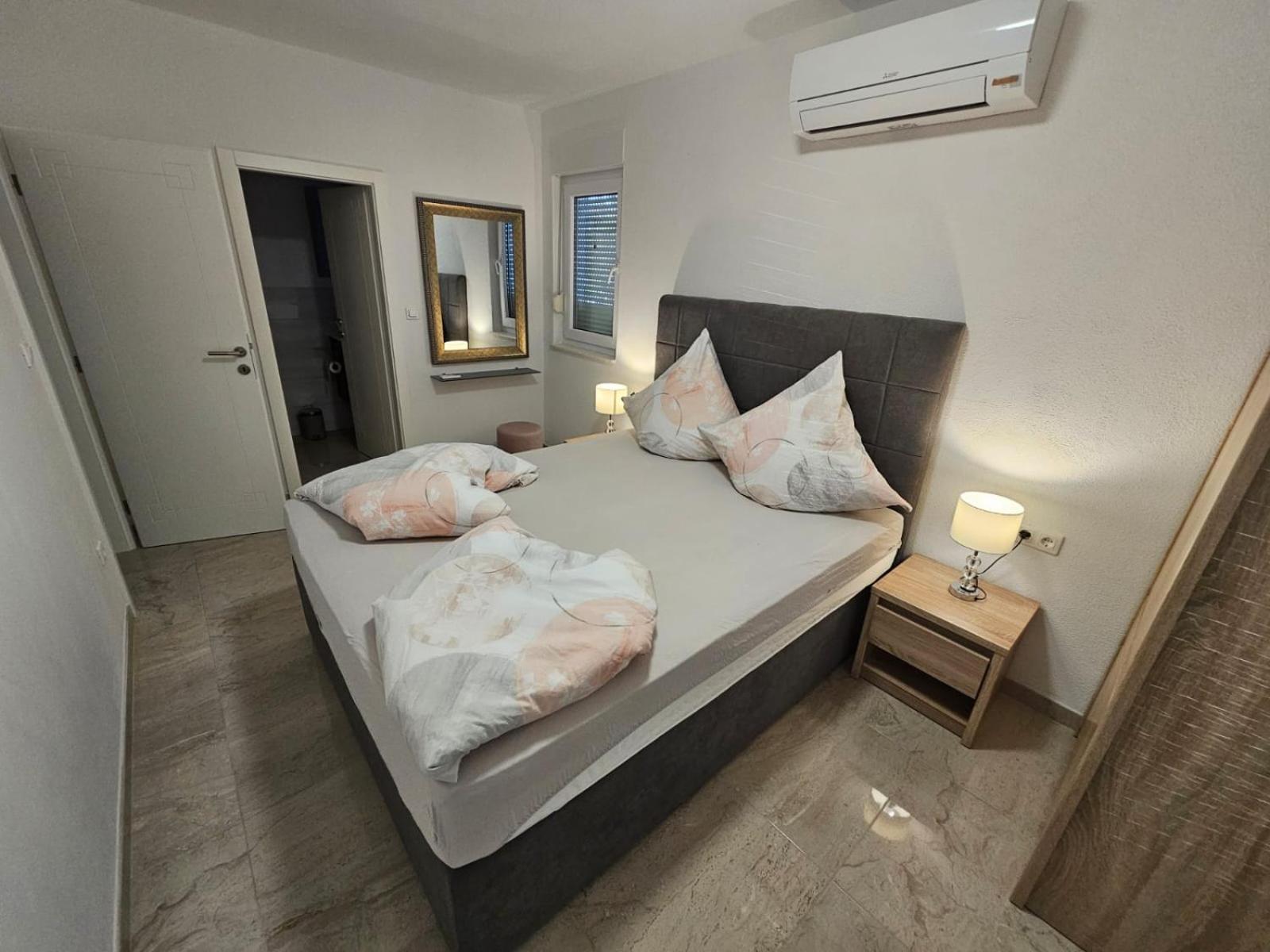 Villa Botic Trogir Buitenkant foto